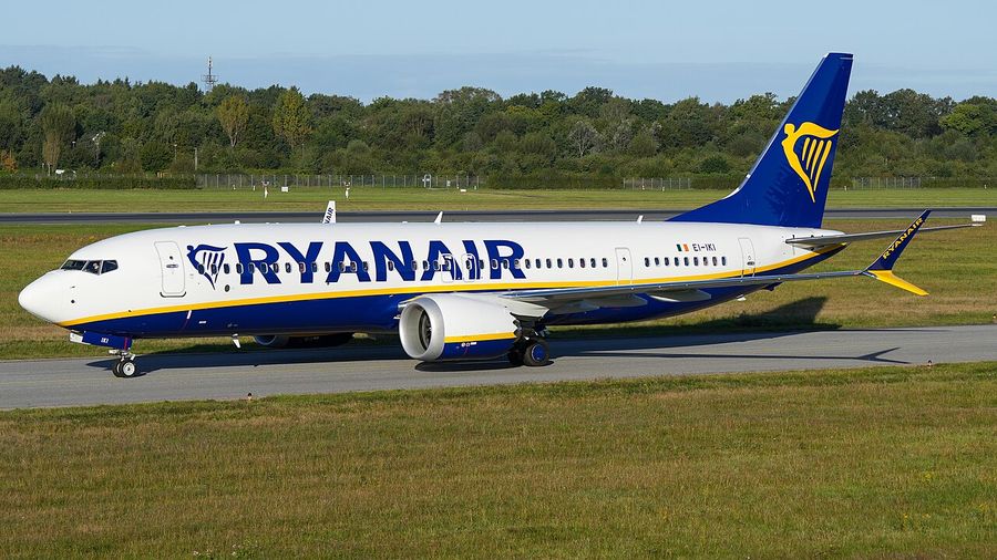 Ryanair — Boeing 737-8200